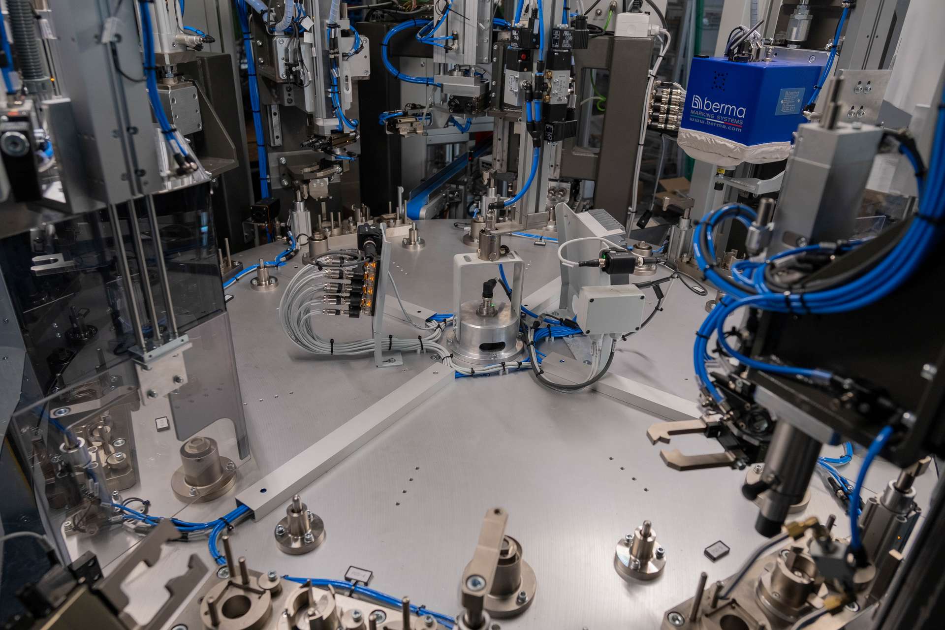 Pump assembling rotary machine - immagine 3